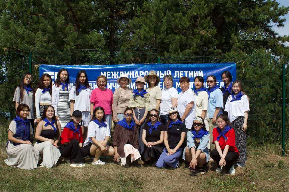 ШУА-ИЙН ХЗХ-ИЙН ЭРДЭМТЭД ОХУ-ЫН БУРИАД УЛСЫН УЛААН-ҮД ХОТНОО ЛЕКЦ УНШЛАА