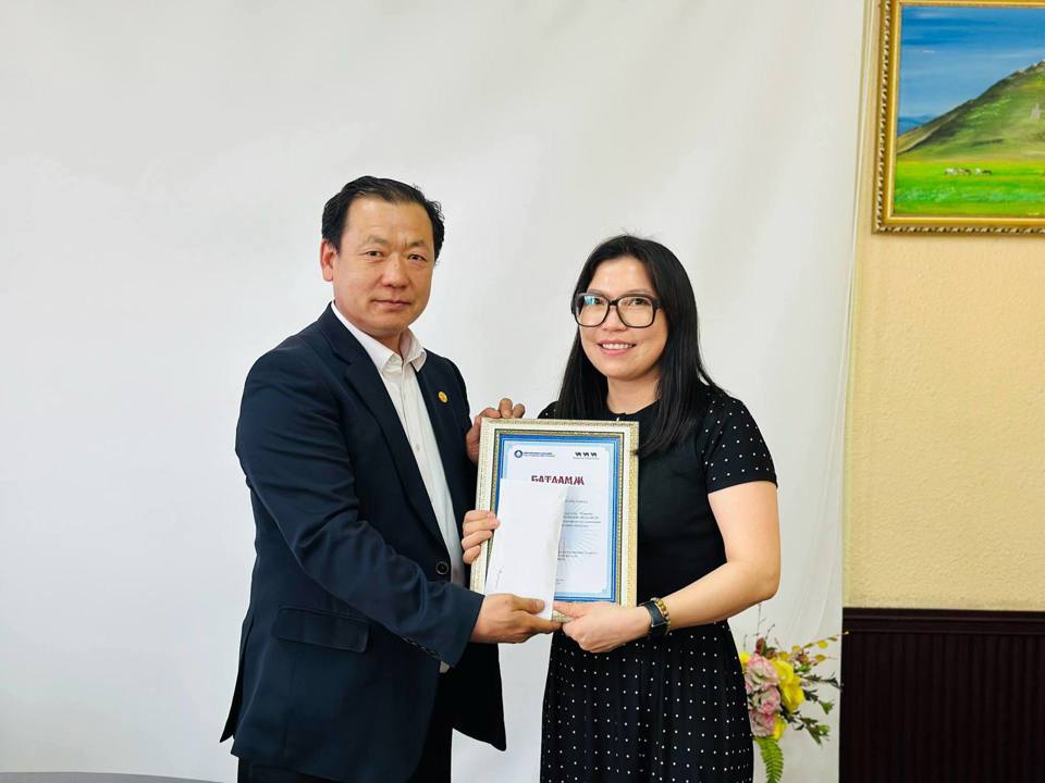 "NOMADIC RESEARCH" ТЭТГЭЛЭГИЙГ ГАРДУУЛАВ.