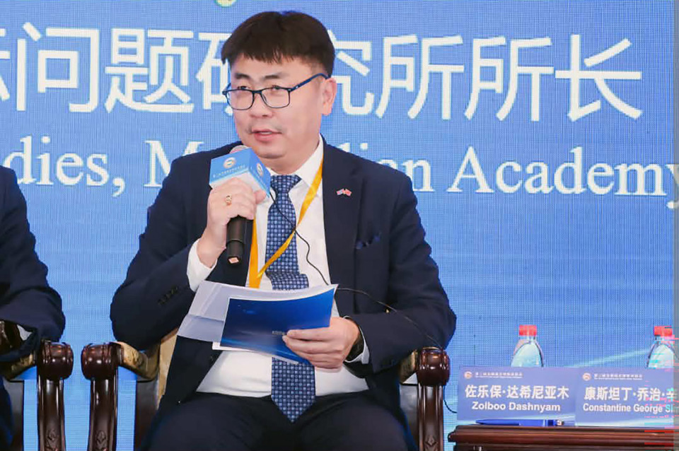 Д.Золбоо: Монгол Улс, Казахстан  автозамаар шууд холбогдох нь стратегийн чухал ач холбогдолтой