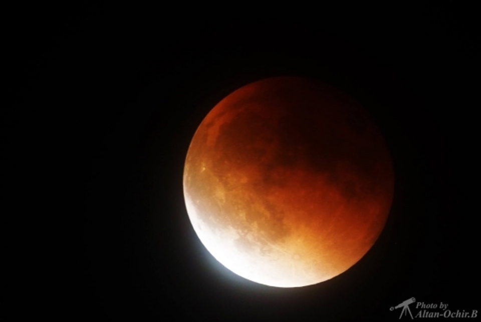 2019 оны 07-р сарын 16-наас 17-нд шилжих шөнө Сарны хагас хиртэл болно